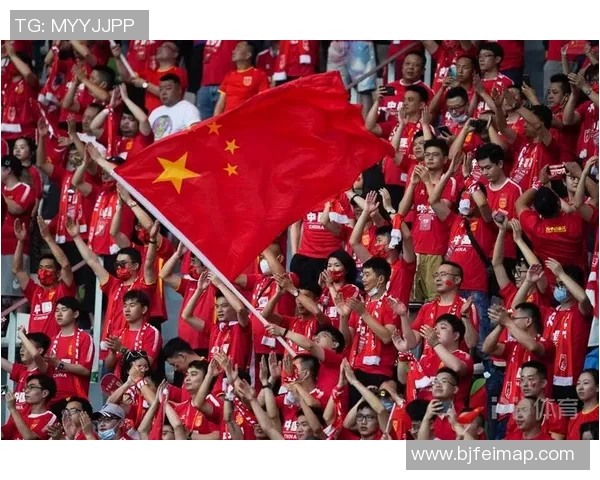 中国足球队迎战世界强队 展现全新战术布局力争突破世界杯门槛 中国足球队迎战世界强队 展现全新战术布局力争突破世界杯门槛