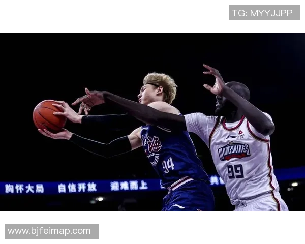 上海篮球队配合变革引发热议球迷期待新战术带来更高水平比赛