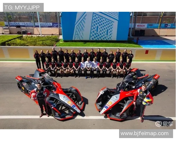 南京滑板队以62分领跑滑板精英赛积分榜展现强劲实力 南京滑板队以62分领跑滑板精英赛积分榜展现强劲实力