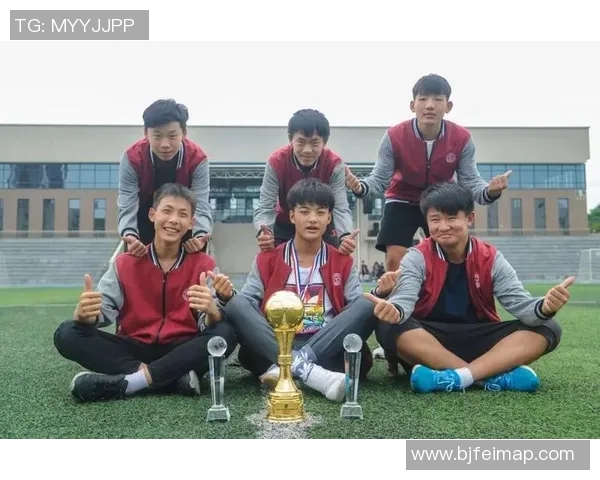 武汉足球队区域防守革新之路探索与实践分析 武汉足球队区域防守革新之路探索与实践分析