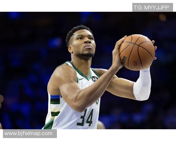 火箭队与马刺队激战第四节精彩瞬间回顾与分析